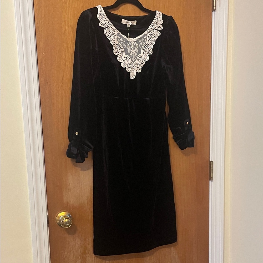 Chic Black Velvet Dress with Lace Neckline